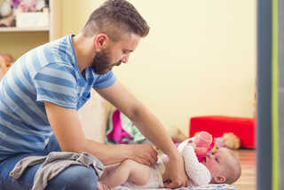 Pai: veja dicas de como criar vínculos com o bebê | Blog Infanti
